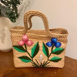 Vintage wicker floral design woven purse
